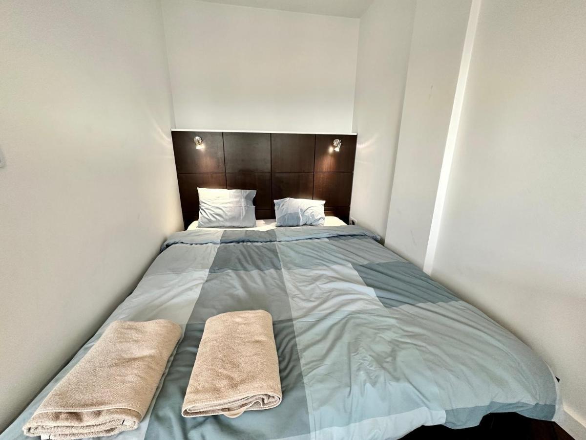Top Metro X2 Fast Wifi 400 Mbs 70'Tv Netflix Hbo Max Appletv+ Disney+ Varsavia Esterno foto