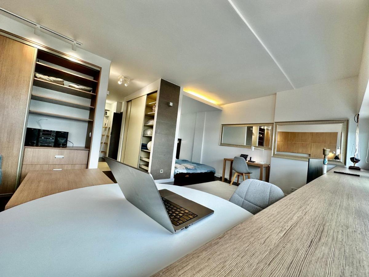 Top Metro X2 Fast Wifi 400 Mbs 70'Tv Netflix Hbo Max Appletv+ Disney+ Varsavia Esterno foto