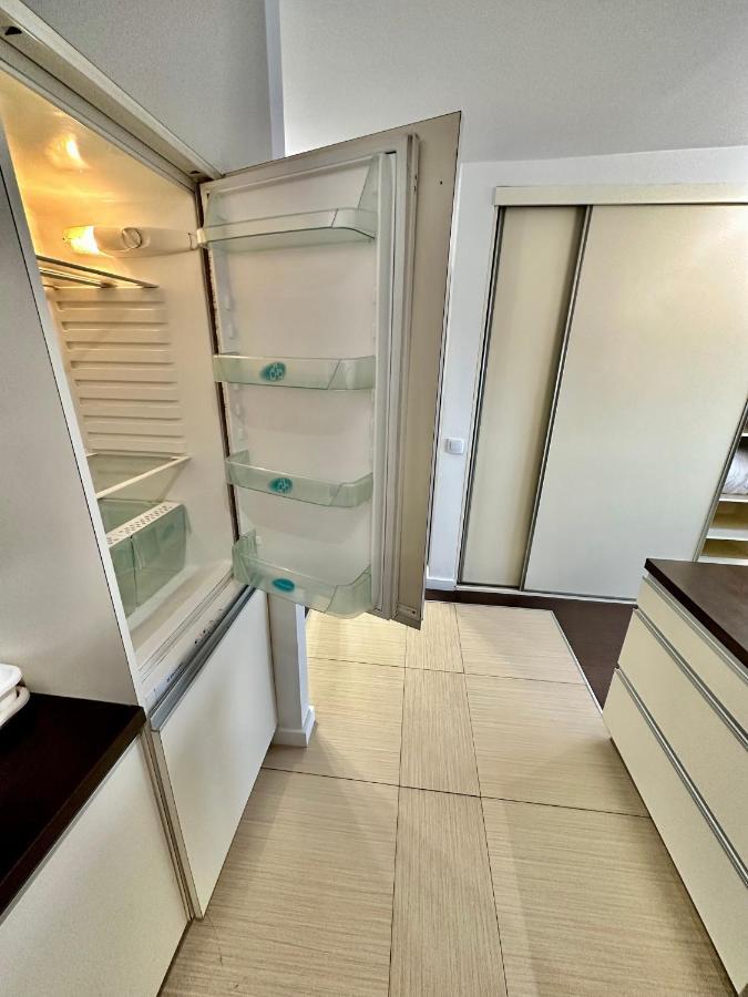 Top Metro X2 Fast Wifi 400 Mbs 70'Tv Netflix Hbo Max Appletv+ Disney+ Varsavia Esterno foto