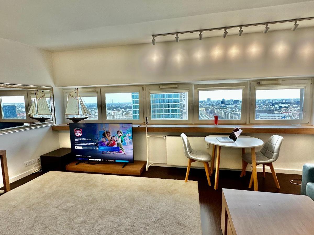 Top Metro X2 Fast Wifi 400 Mbs 70'Tv Netflix Hbo Max Appletv+ Disney+ Varsavia Esterno foto